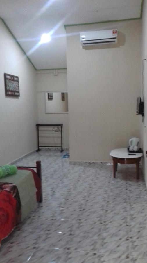 Mai Chenang Guesthouse Pantai Cenang  Buitenkant foto